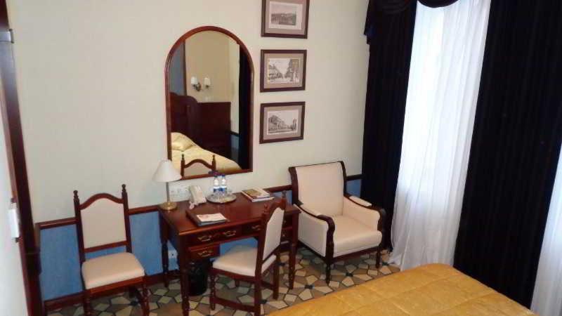 Garni Hotel Minsk Exterior foto